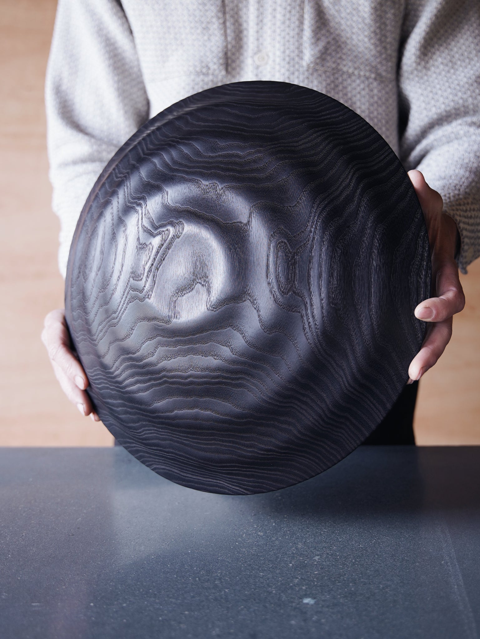 XL Waved Yakisugi Bowl - in Ash