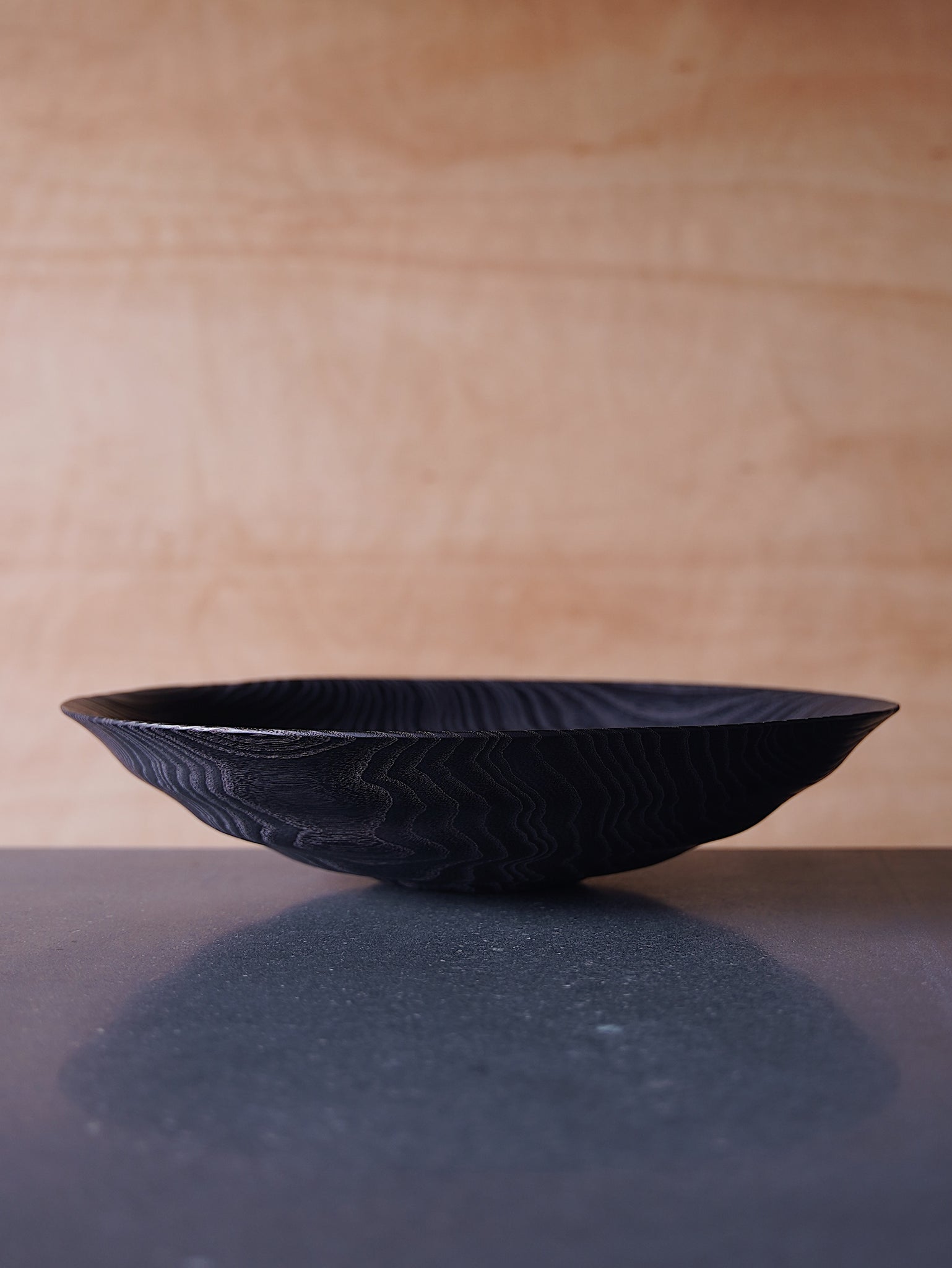 XL Waved Yakisugi Bowl - in Ash