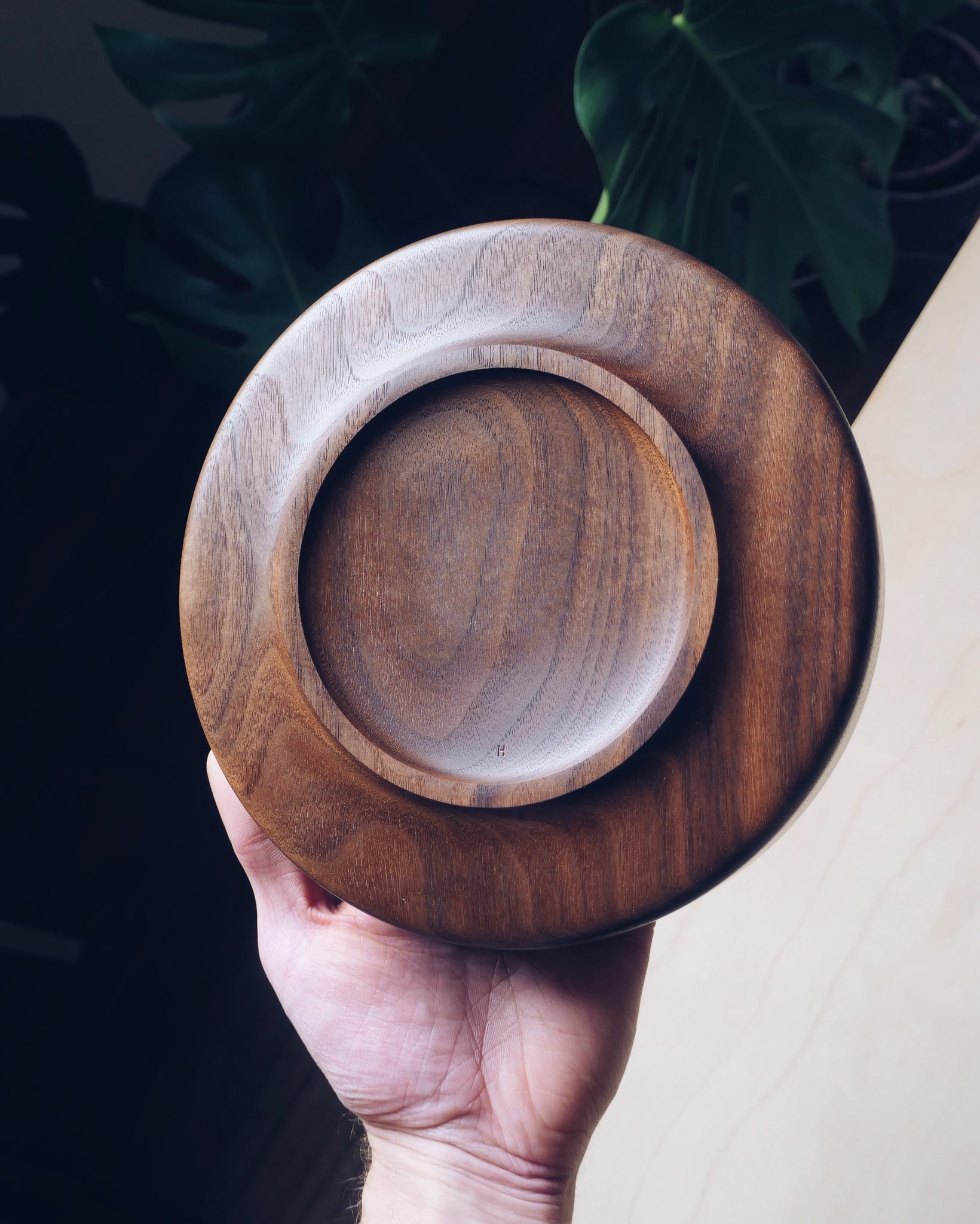 Bowl - in Walnut