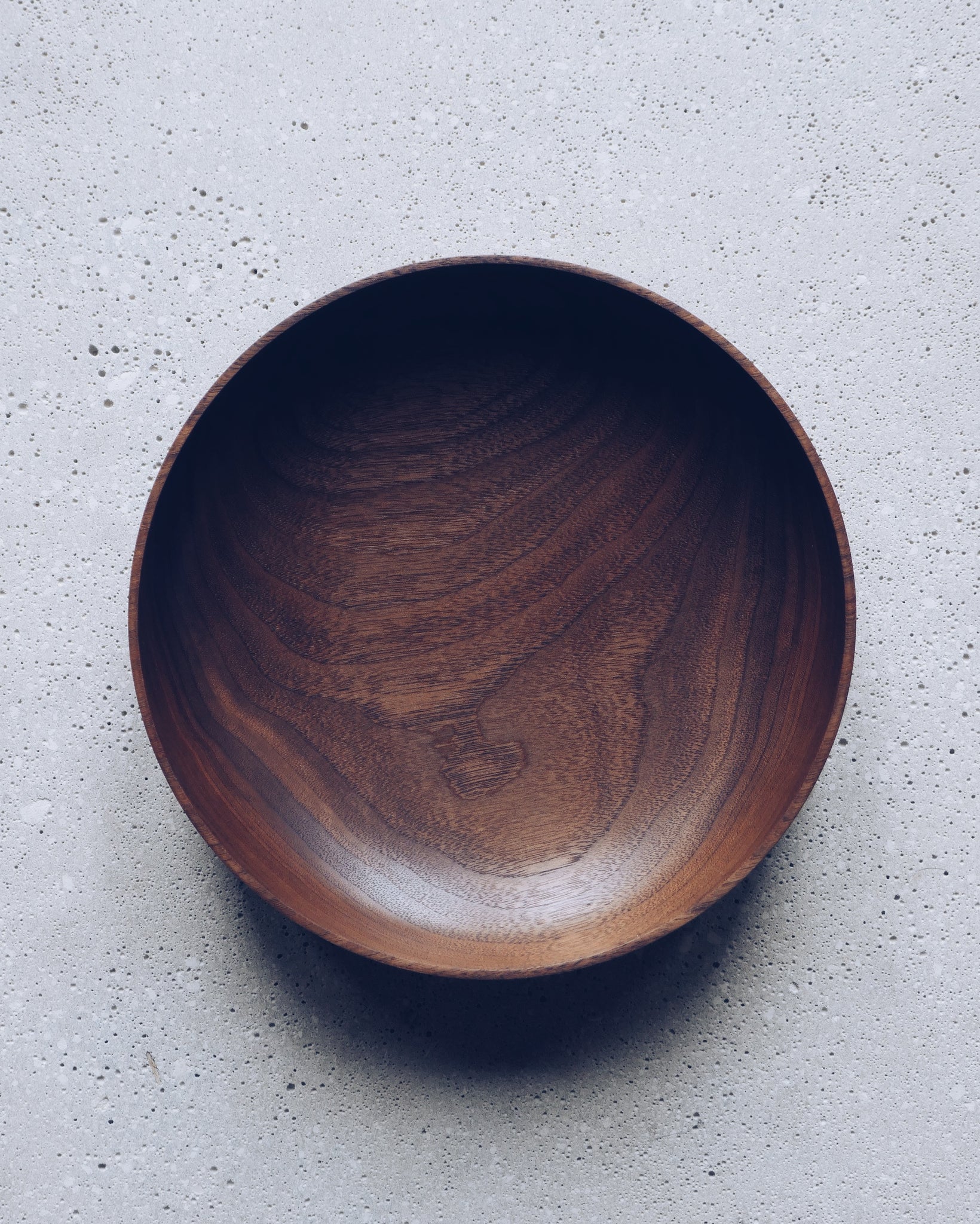 Bowl - in Walnut